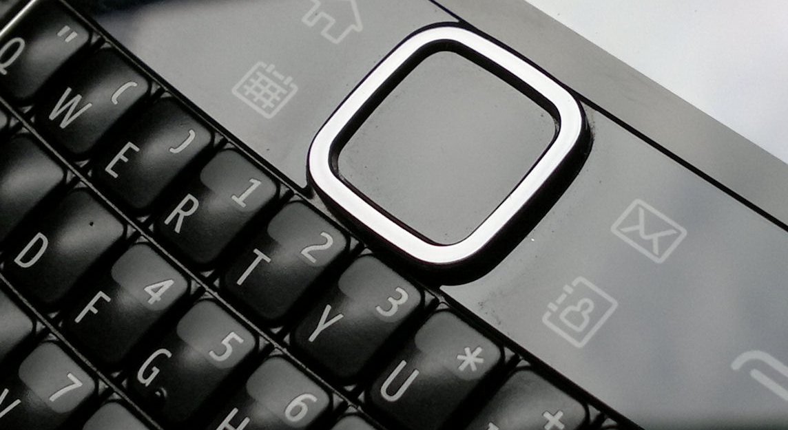 Nokia E6 detail