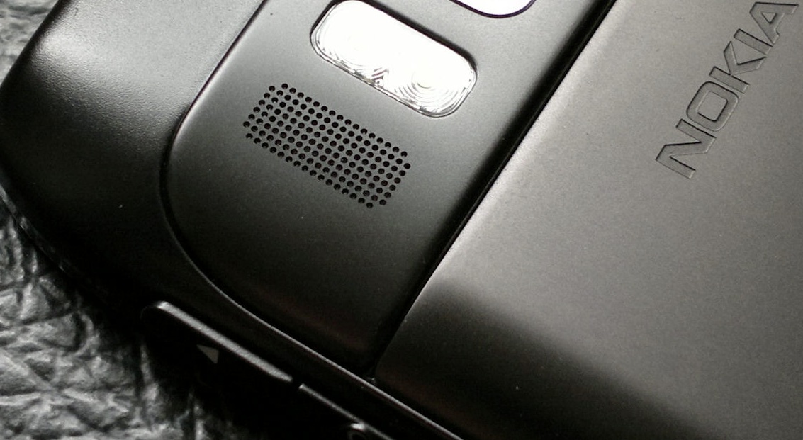 Nokia E6 detail