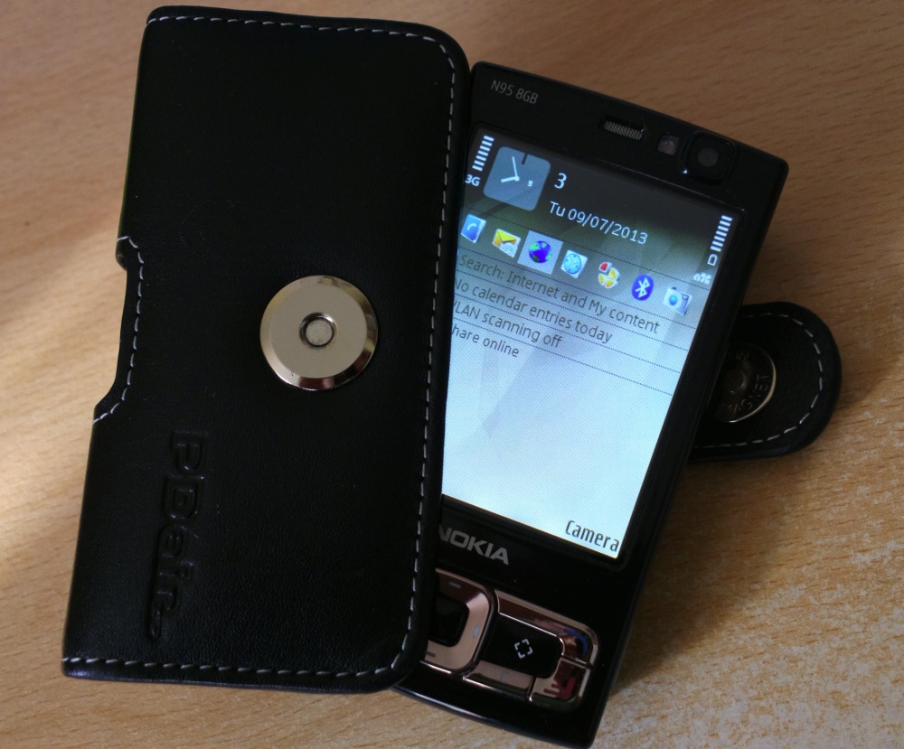 Nokia N95 8GB, a blast from the past - five YEARS!