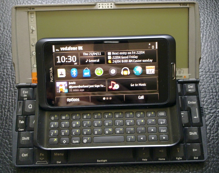 Psion Series 5mx and Nokia E7