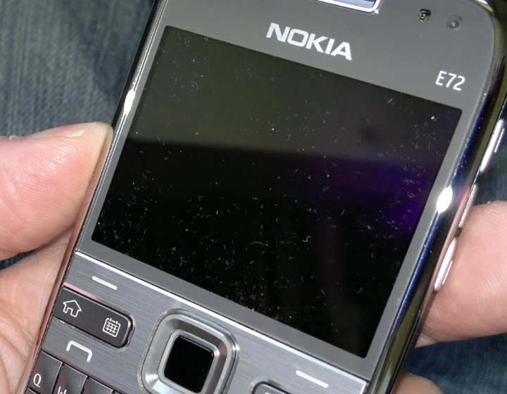 Dust under screen