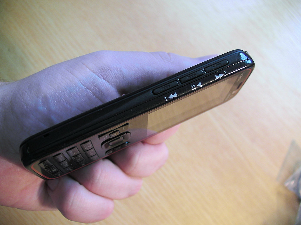 Nokia N86 8MP