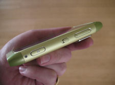 Nokia N8 right