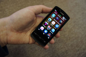 Nokia 700 Gallery thumbnail