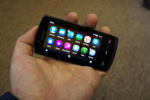 Nokia 700 Gallery thumbnail