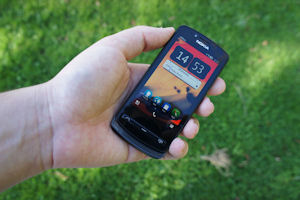 Nokia 700 Gallery thumbnail