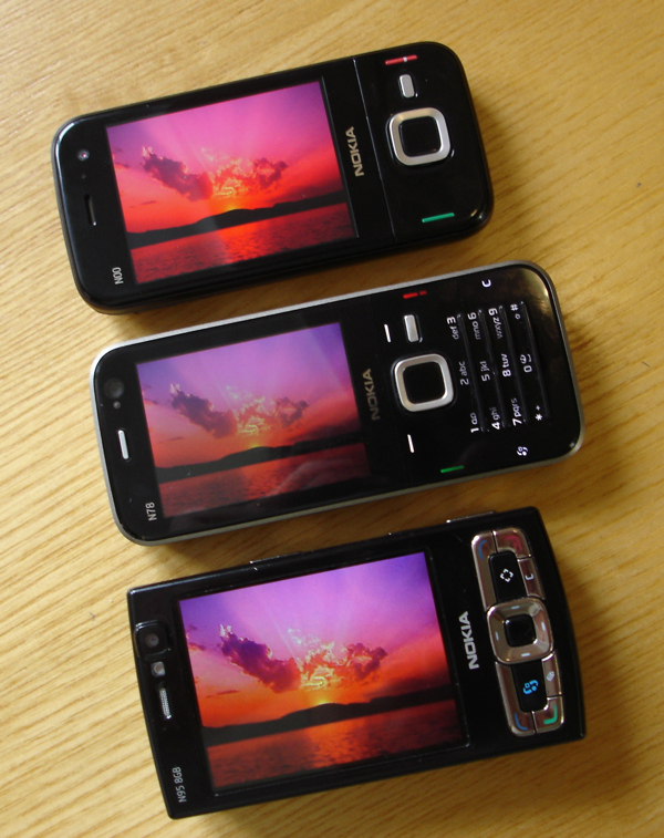 N85 OLED screen comparison