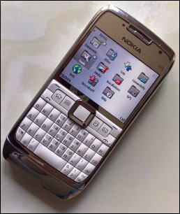 Nokia E71