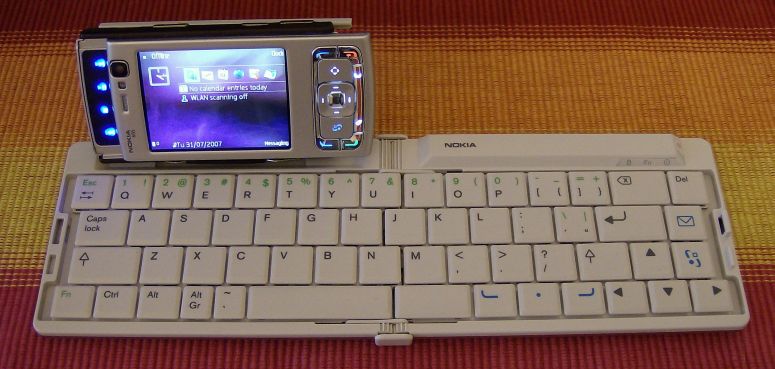 Nokia N95 with bluetooth keyboard