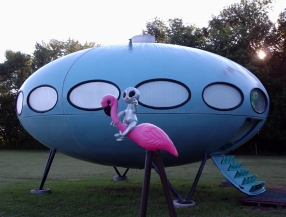 Futuro UFO house