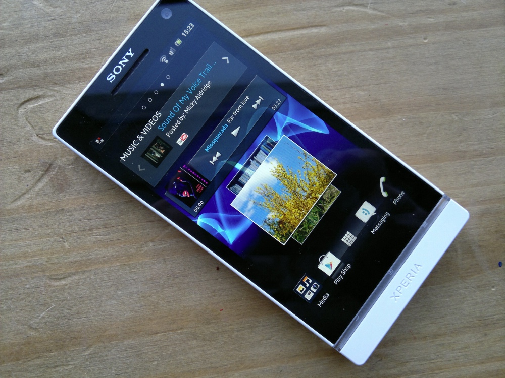Xperia S