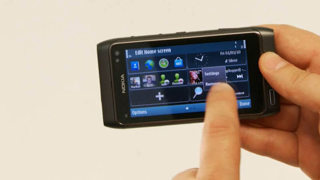 Nokia N8 in detail