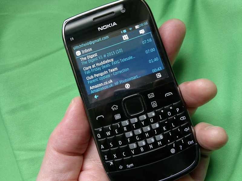 Nokia E6 with Belle and Font Magnifier