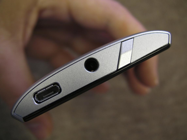Nokia X7
