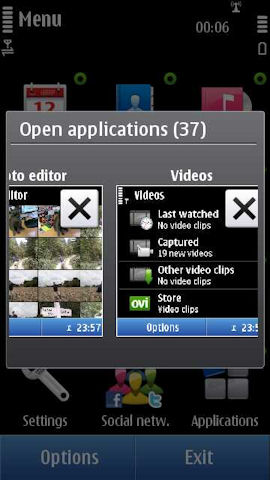 Nokia C7 multi-tasking
