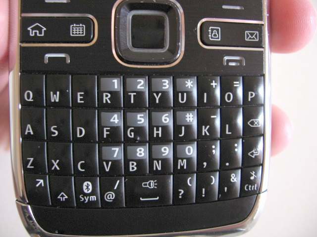 E72 Keyboard & d-pad
