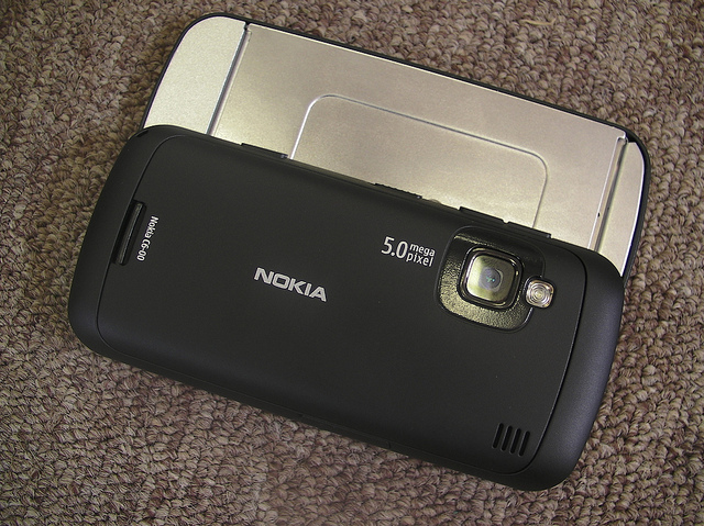 The Nokia C6 rear side