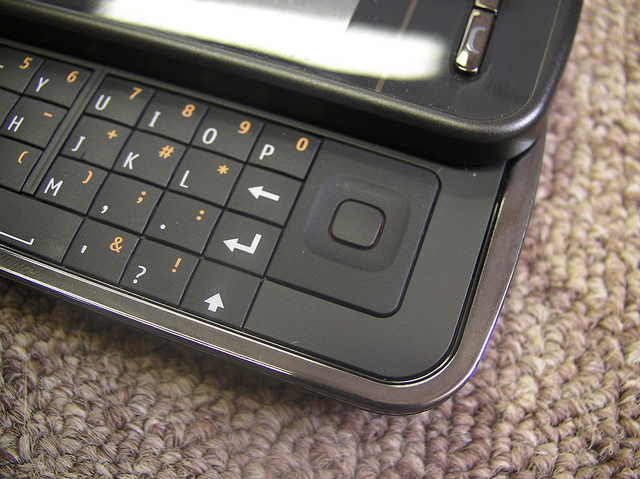 The Nokia C6 D-pad