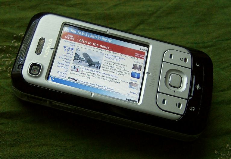 Nokia 6110 Navigator web browser