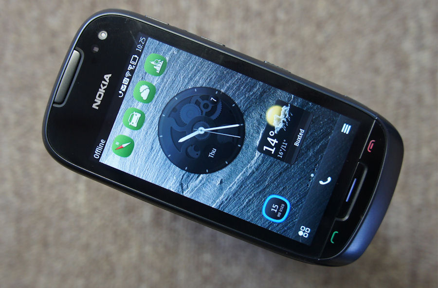 Nokia 701