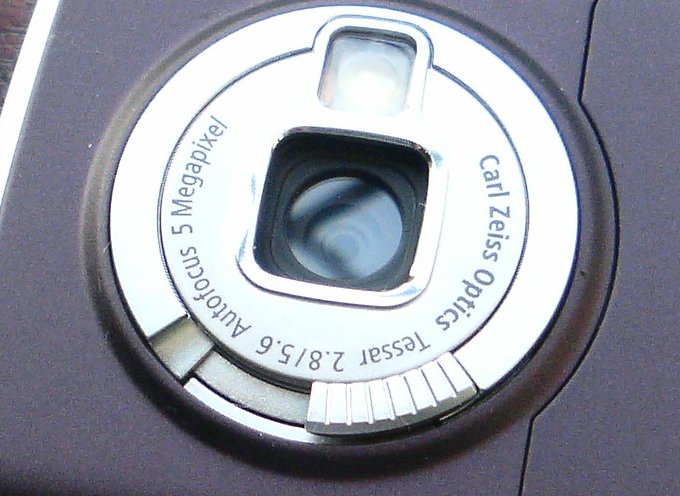 Carl Zeiss
