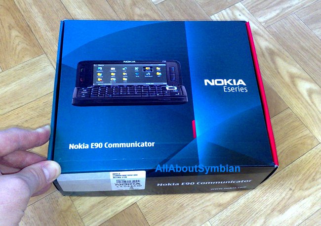 Unboxing the Nokia E90 Communicator