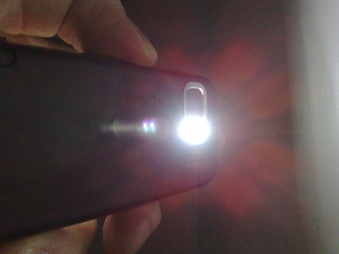 PhoneTorch on the Nokia 5800