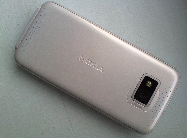 Nokia 5530 XpressMusic up close