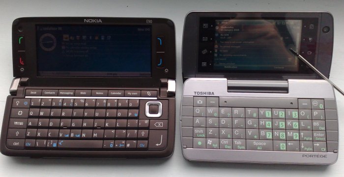 E90 vs Toshiba G910