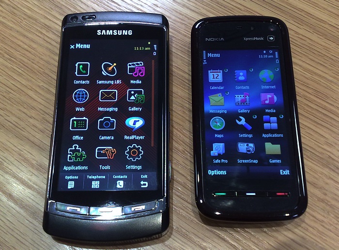 Samsung Omnia HD and Nokia 5800 XpressMusic