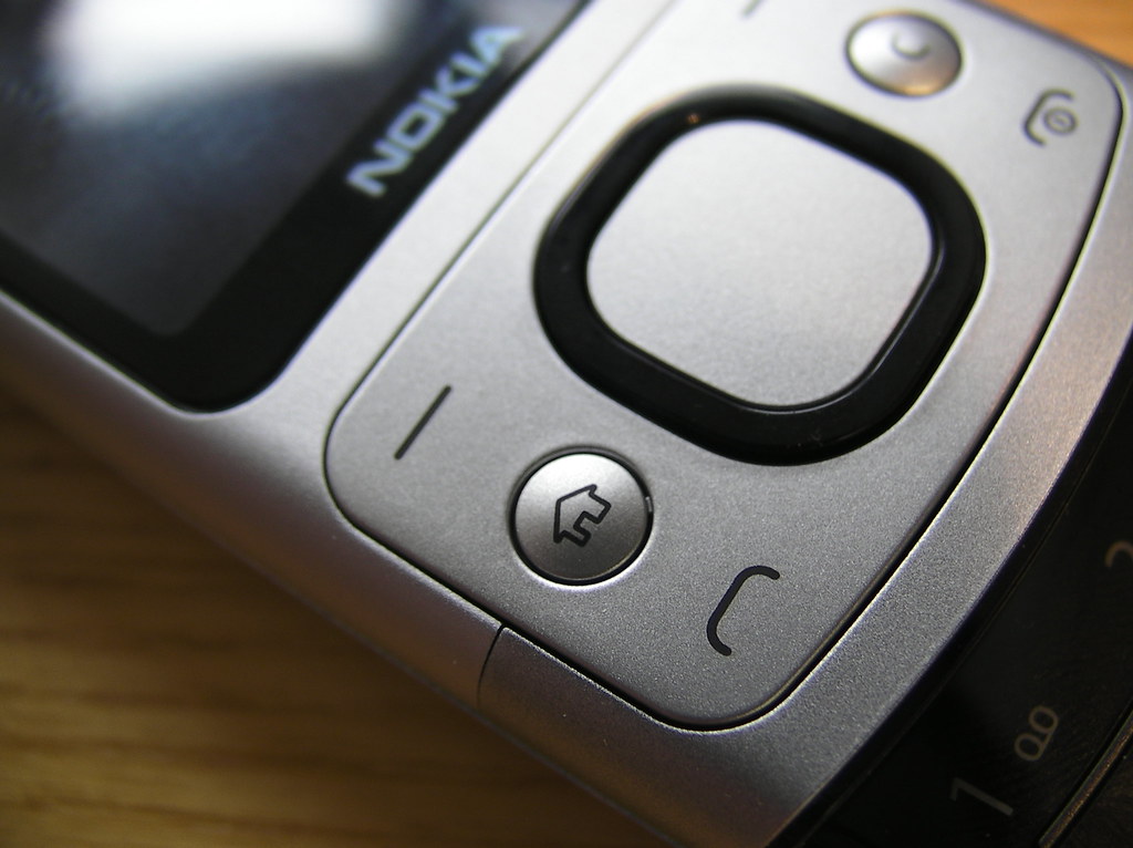 Nokia 6700s control cluster