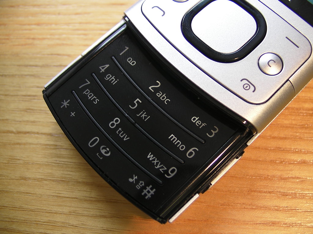 Nokia 6700s numeric keypad
