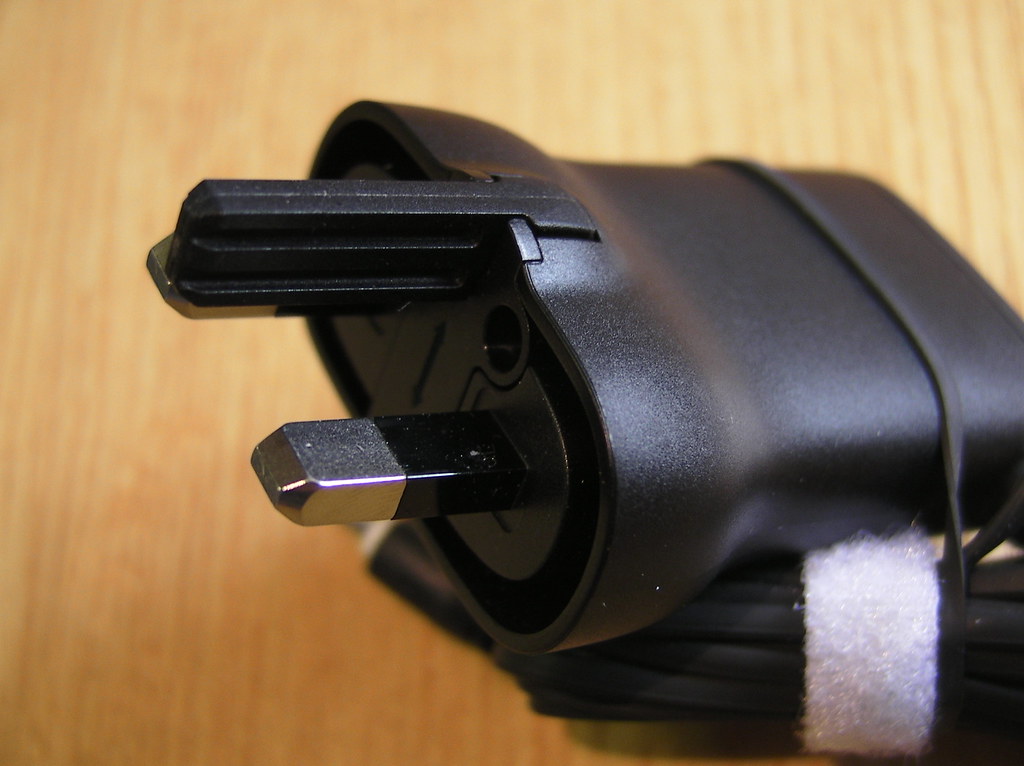 Nokia AC-15X charger closed