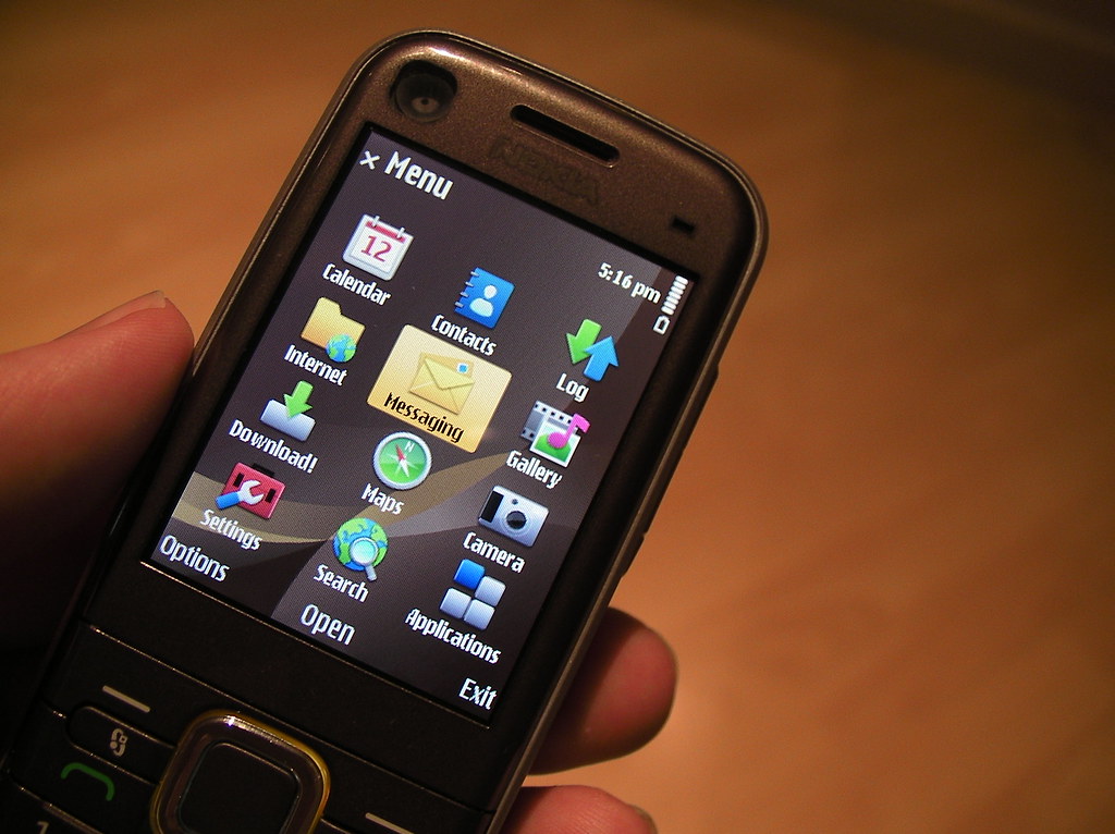 Nokia 6720 menu