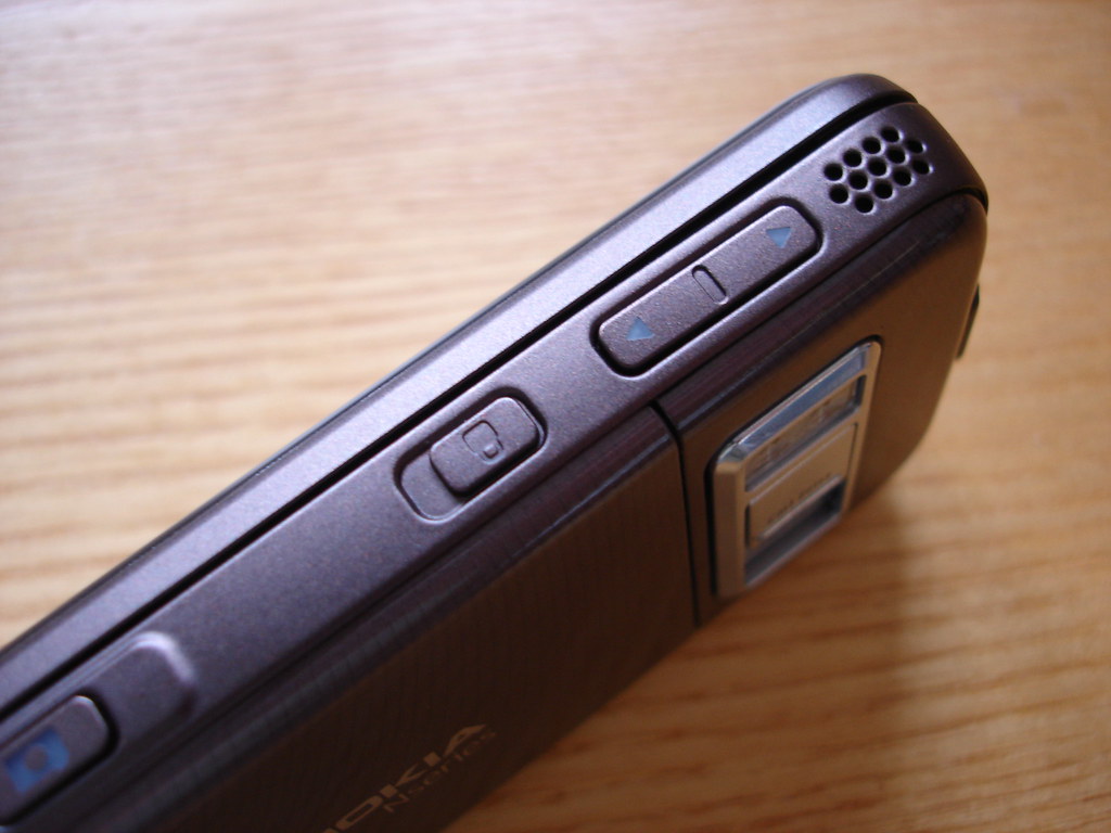 N85 keypad lock button up close