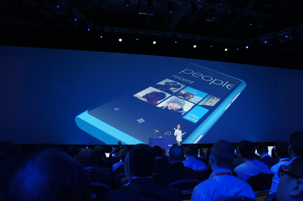 Nokia 800 announced