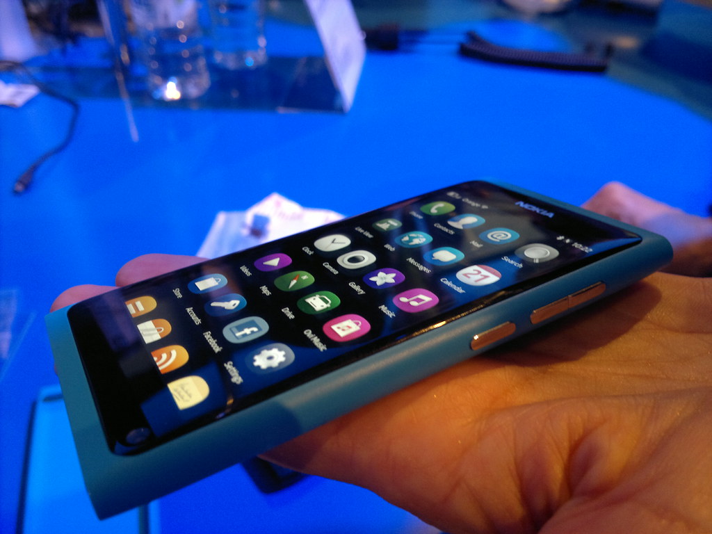 Nokia N9